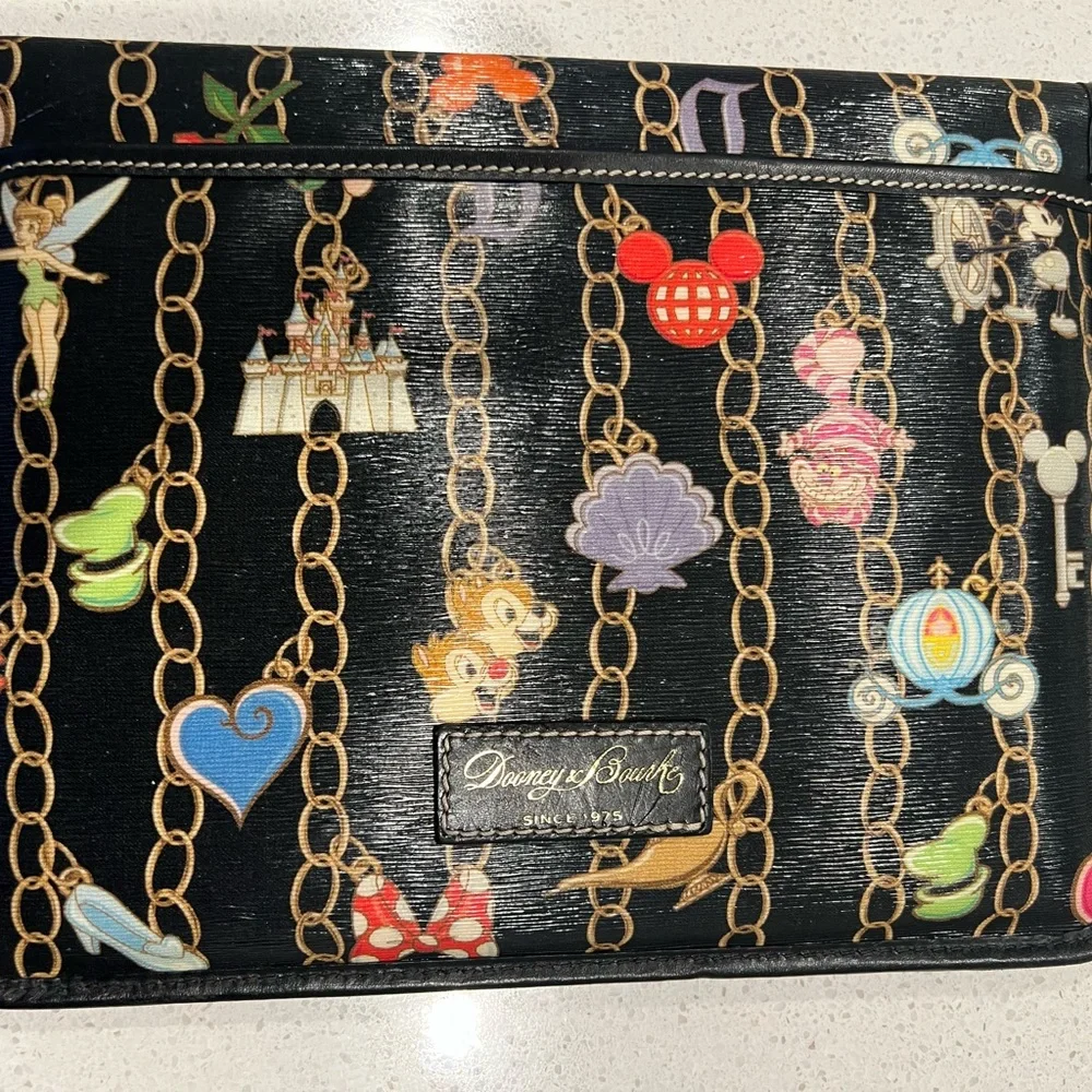 Dooney & Bourke Disney Parks Black Chains Link Folio Portfolio Ipad Case